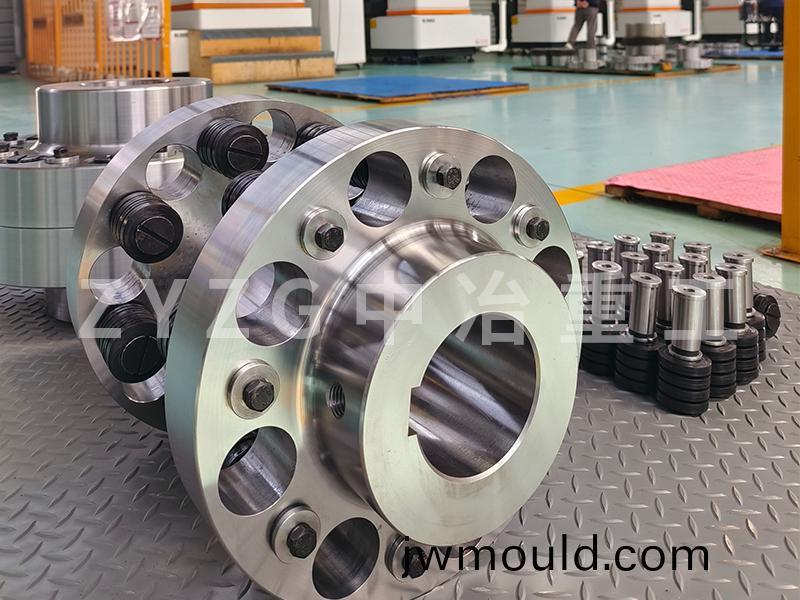 連軸器兩軸線不可避(bi)免相對偏(pian)移